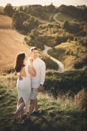 fotograf, fotografia, narzeczeńska, plener, portfolio, śląsk, bytom, cieszyn, dąbrowa górnicza, gliwice, jastrzębie, katowice, pawłowice, pszczyna, racibórz, rybnik, tychy, wodzisław, zabrze, żory, toskania, włochy, włoski, świętokrzyskie, ponidzie, kraków, kielce, sandomierz, pary, miejsce, sesja, portret, zakochani, zaręczeni, zachód, słońce, złota godzina
