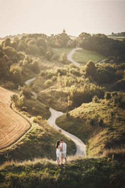 fotograf, fotografia, narzeczeńska, plener, portfolio, śląsk, bytom, cieszyn, dąbrowa górnicza, gliwice, jastrzębie, katowice, pawłowice, pszczyna, racibórz, rybnik, tychy, wodzisław, zabrze, żory, toskania, włochy, włoski, świętokrzyskie, ponidzie, kraków, kielce, sandomierz, pary, miejsce, sesja, portret, zakochani, zaręczeni, zachód, słońce, złota godzina