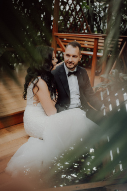 Bytom, Gliwice, Jastrzębie, Katowice, Pan młody, Panna młoda, Racibórz, Rybnik, Wesele, Wodzisław, botaniczny, fotograf ślubny, fotografia ślubna, garnitur, małżeństwo, natura, ogród, palmiarnia, państwo młodzi, rośliny, suknia ślubna, zielono, Śląsk, Żory