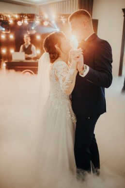 boho, bytom, cieszyn, czerwionka, dj matyjas, dom przyjęć contra, fotograf, fotografia, garnitur, gliwice, jastrzębie, katowice, leszczyny, moments, młoda, młody, okolicznościowa, pan, pani, panna, pawłowice, pszczyna, racibórz, red dress studio, ruda śląska, rybnik, sukienka, suknia, ustroń, vintage, wesele, wisła, wodzisław, zabrze, ślub, ślubna, śląsk, żory