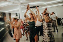 boho, bytom, cieszyn, czerwionka, dj matyjas, dom przyjęć contra, fotograf, fotografia, garnitur, gliwice, jastrzębie, katowice, leszczyny, moments, młoda, młody, okolicznościowa, pan, pani, panna, pawłowice, pszczyna, racibórz, red dress studio, ruda śląska, rybnik, sukienka, suknia, ustroń, vintage, wesele, wisła, wodzisław, zabrze, ślub, ślubna, śląsk, żory