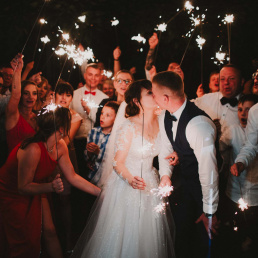 boho, bytom, cieszyn, czerwionka, dj matyjas, dom przyjęć contra, fotograf, fotografia, garnitur, gliwice, jastrzębie, katowice, leszczyny, moments, młoda, młody, okolicznościowa, pan, pani, panna, pawłowice, pszczyna, racibórz, red dress studio, ruda śląska, rybnik, sukienka, suknia, ustroń, vintage, wesele, wisła, wodzisław, zabrze, ślub, ślubna, śląsk, żory