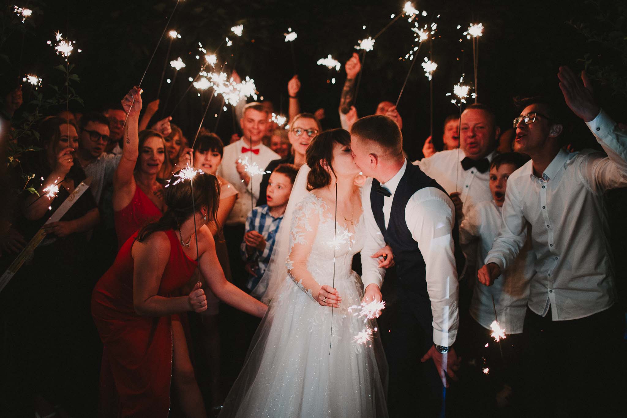 boho, bytom, cieszyn, czerwionka, dj matyjas, dom przyjęć contra, fotograf, fotografia, garnitur, gliwice, jastrzębie, katowice, leszczyny, moments, młoda, młody, okolicznościowa, pan, pani, panna, pawłowice, pszczyna, racibórz, red dress studio, ruda śląska, rybnik, sukienka, suknia, ustroń, vintage, wesele, wisła, wodzisław, zabrze, ślub, ślubna, śląsk, żory