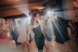 boho, bytom, cieszyn, czerwionka, dj matyjas, dom przyjęć contra, fotograf, fotografia, garnitur, gliwice, jastrzębie, katowice, leszczyny, moments, młoda, młody, okolicznościowa, pan, pani, panna, pawłowice, pszczyna, racibórz, red dress studio, ruda śląska, rybnik, sukienka, suknia, ustroń, vintage, wesele, wisła, wodzisław, zabrze, ślub, ślubna, śląsk, żory