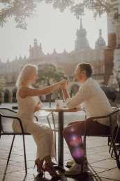 Bytom, Gliwice, Jastrzębie, Katowice, Kraków, Racibórz, Rybnik, Wodzisław, fotograf, fotografia, miłość, narzeczeńska, para, rynek, sesja, sukiennice, zakochani, Śląsk, ślubna, Żory