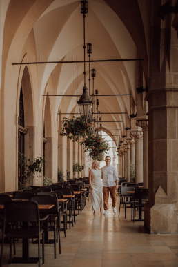 Bytom, Gliwice, Jastrzębie, Katowice, Kraków, Racibórz, Rybnik, Wodzisław, fotograf, fotografia, miłość, narzeczeńska, para, rynek, sesja, sukiennice, zakochani, Śląsk, ślubna, Żory