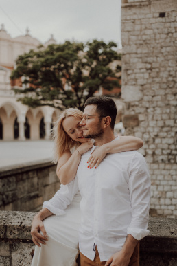 Bytom, Gliwice, Jastrzębie, Katowice, Kraków, Racibórz, Rybnik, Wodzisław, fotograf, fotografia, miłość, narzeczeńska, para, rynek, sesja, sukiennice, zakochani, Śląsk, ślubna, Żory