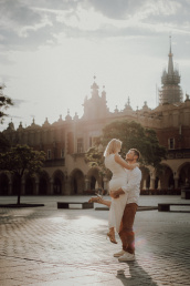 Bytom, Gliwice, Jastrzębie, Katowice, Kraków, Racibórz, Rybnik, Wodzisław, fotograf, fotografia, miłość, narzeczeńska, para, rynek, sesja, sukiennice, zakochani, Śląsk, ślubna, Żory